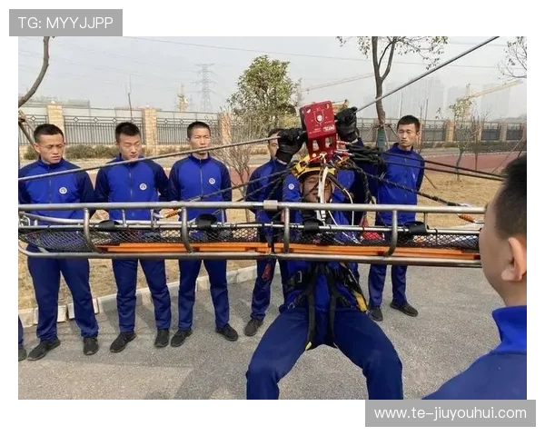 全面解析足球运动关键装备配置与科学训练提升比赛表现指南策略集